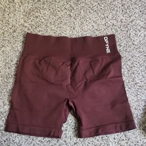 DFYNE Dynamic 4.5" shorts